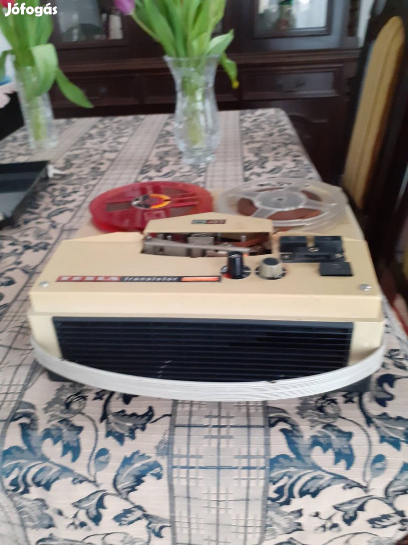 Retro Tesla magnó