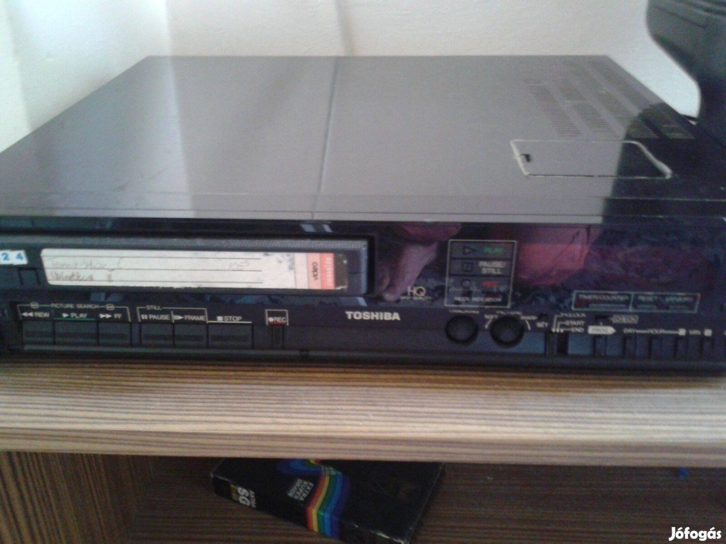 Retro Toschiba sztereo video rekorder VHS V83CZ programozható