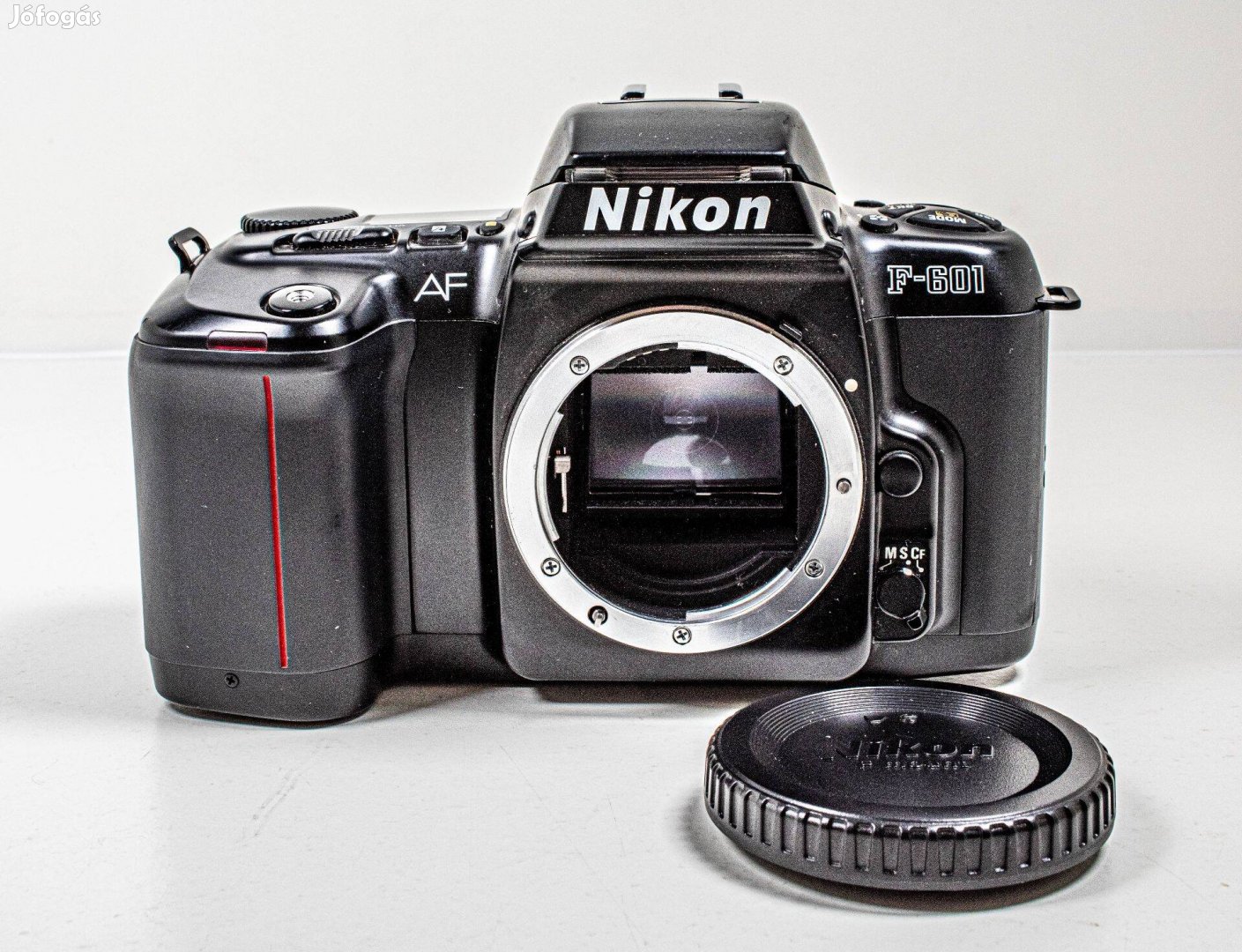Retro - Nikon F601 (filmes) váz