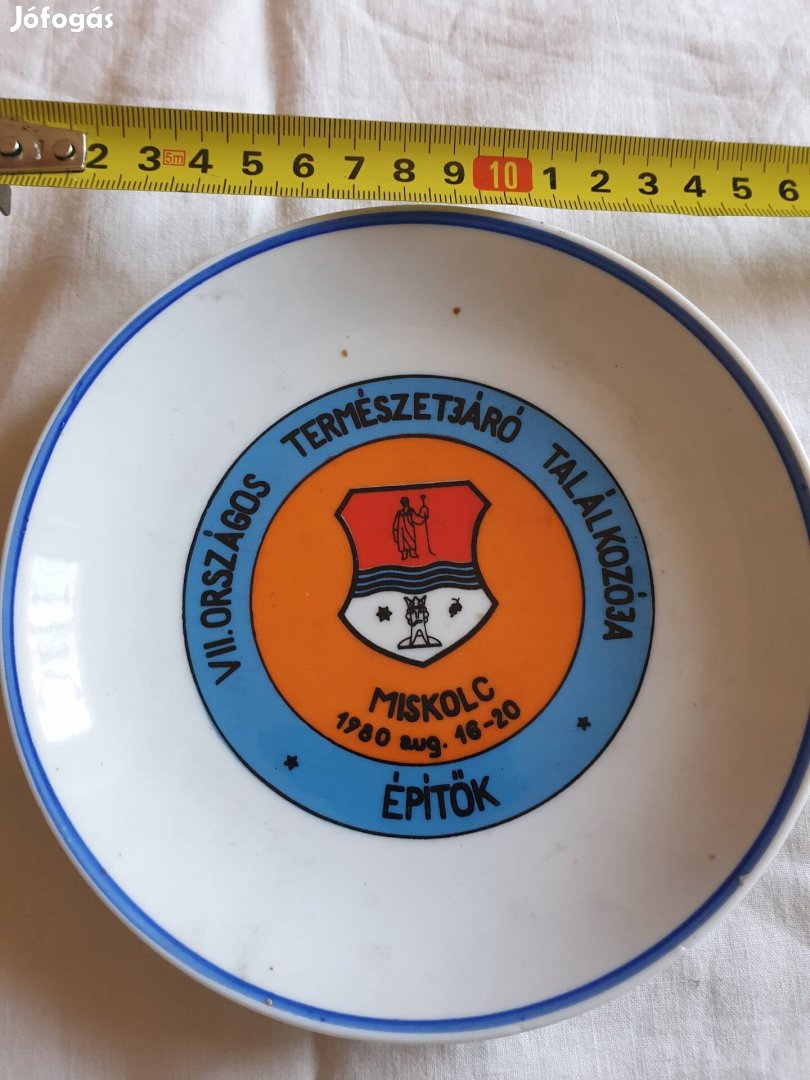 Retró, feliratos és képes porcelán kistányérok gyűjtőknek 