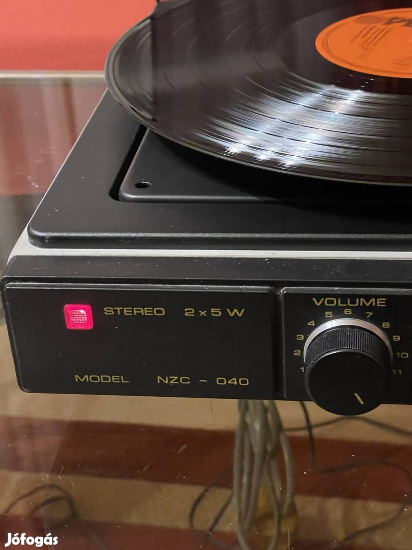 Retró lemezjátszó