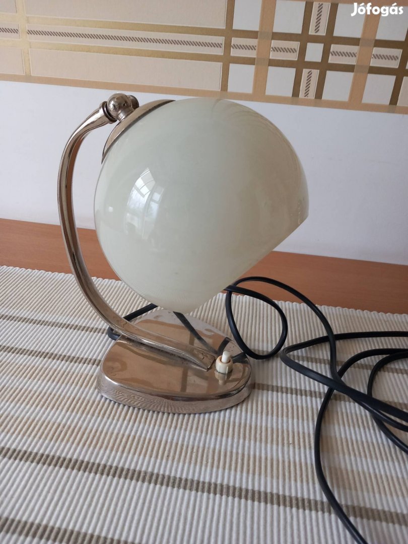 Retro, régi asztali lámpa