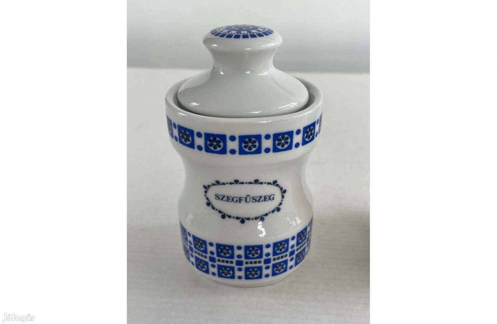 Retro, vintage Alföldi porcelán fűszertartó szegfűszeg