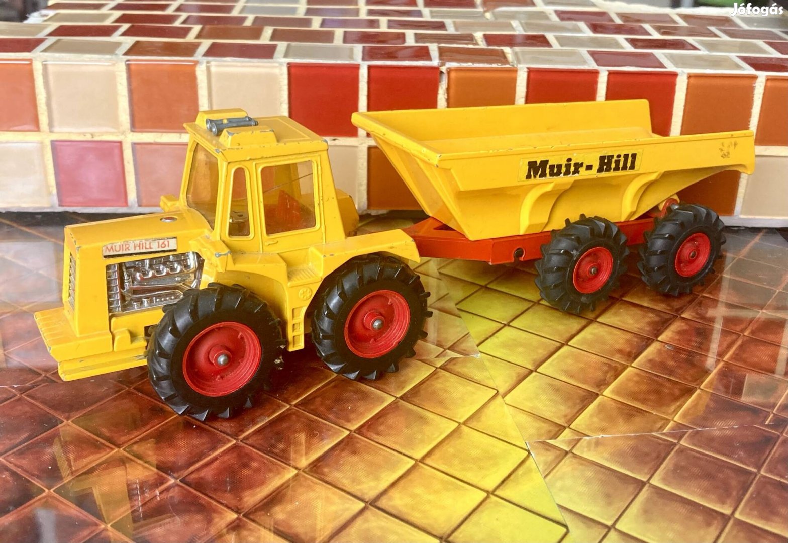 Retró ajándék ötlet! Matchbox Superkings Muir-Hill 161 Tractor