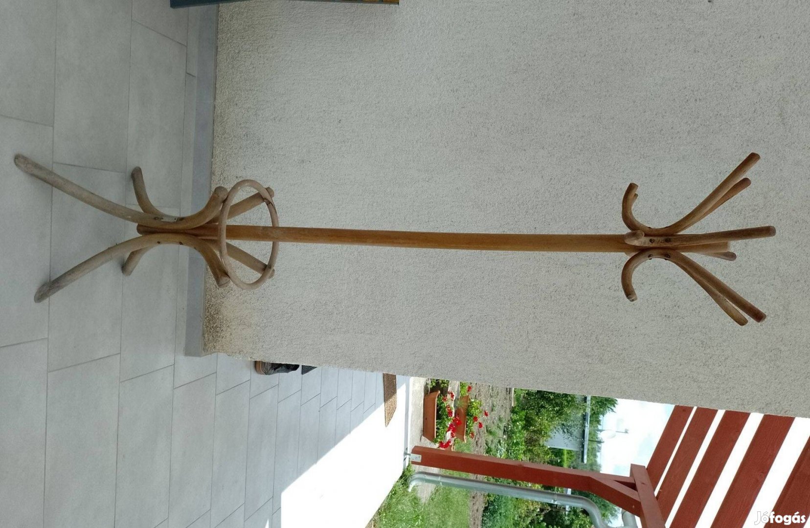 Retró álló ruhafogas