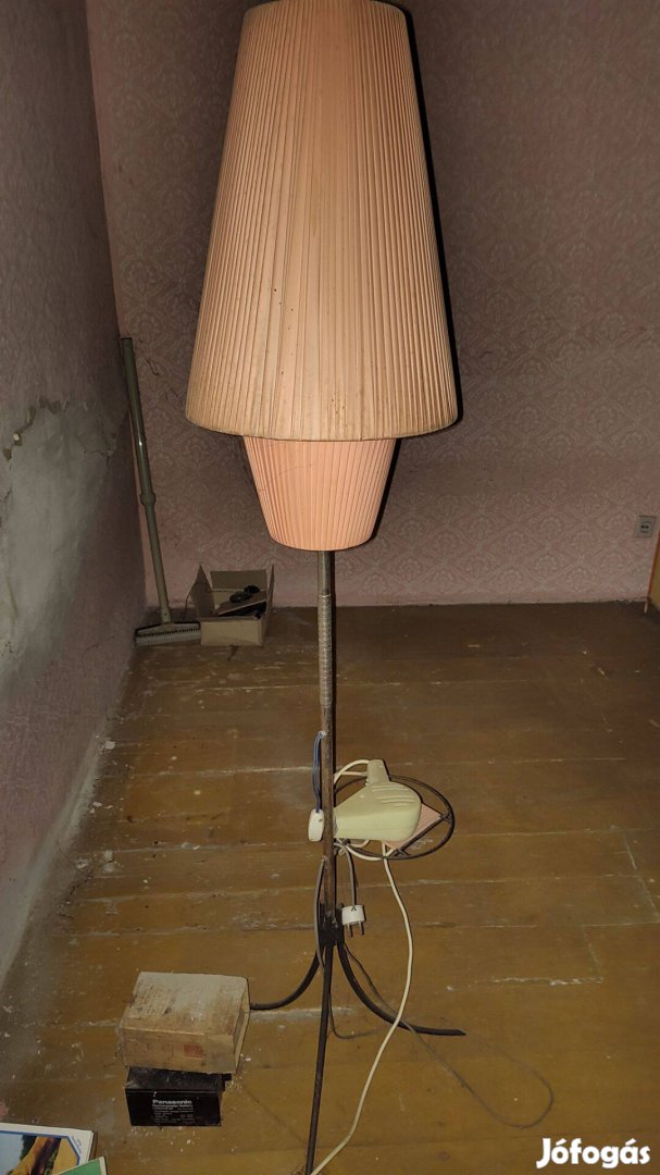 Retró állólámpa a 60-as évekből
