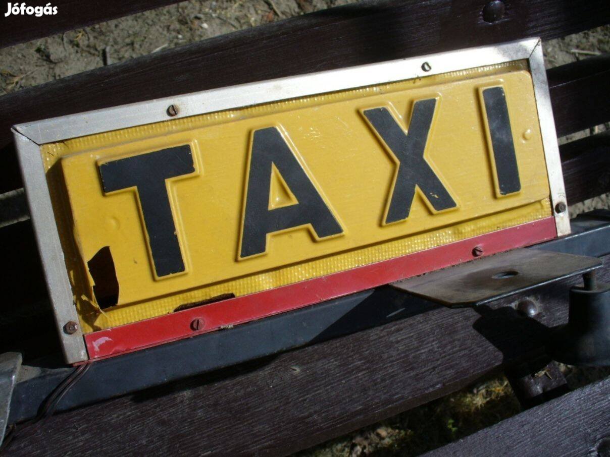Retro antik szocialista kádár taxi - taxis lámpa szabadjelző lámpa
