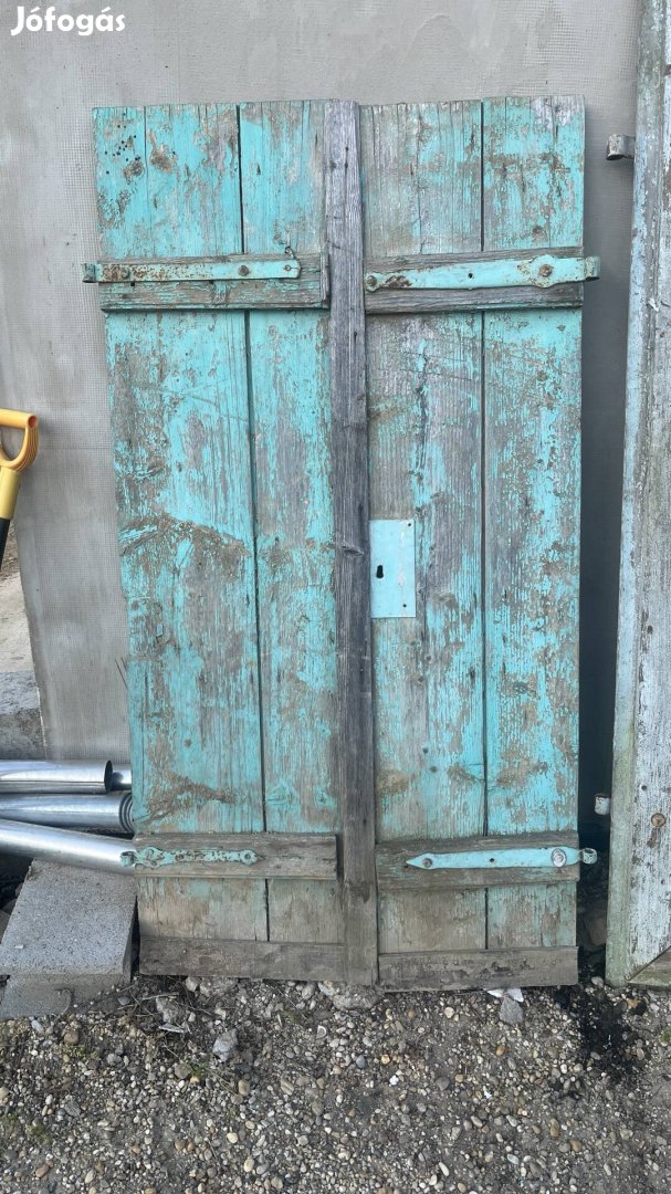 Retro antik vintage pince istálló bejárati ajtó