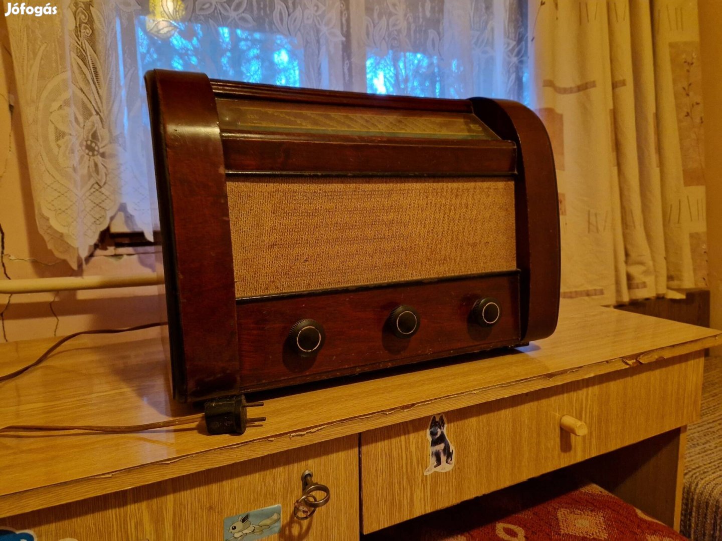 Retró asztali rádió