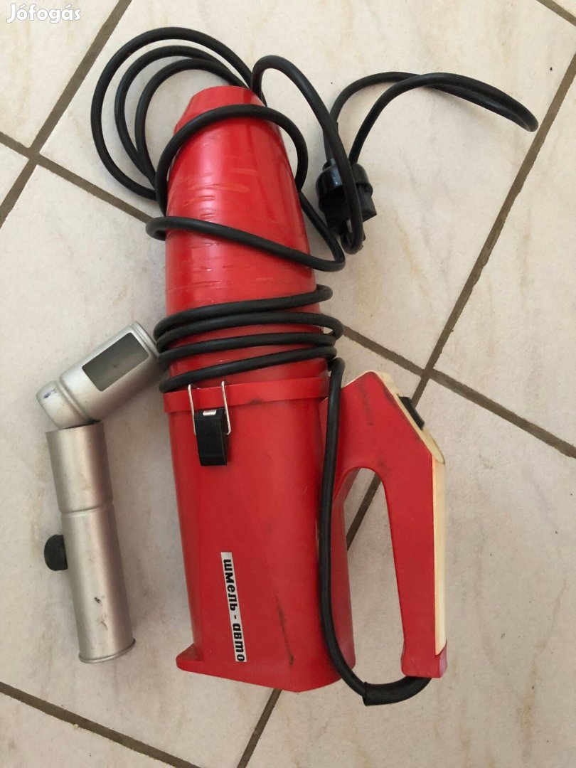 Retro autóporszívó készülék táskával
