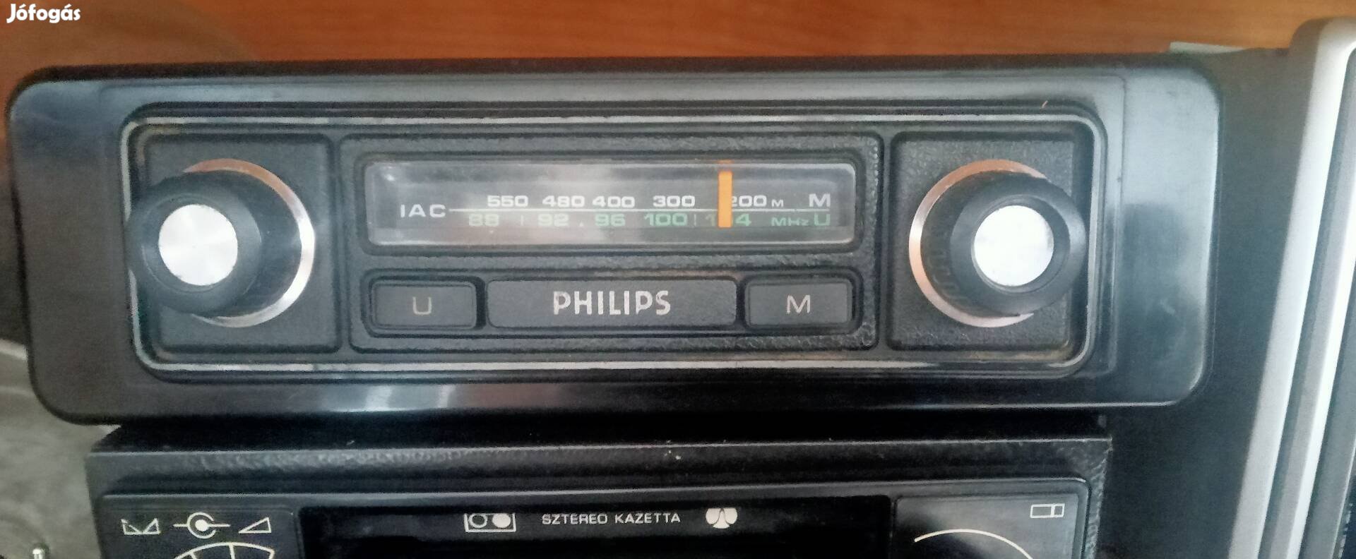 Retró autórádió Philips 