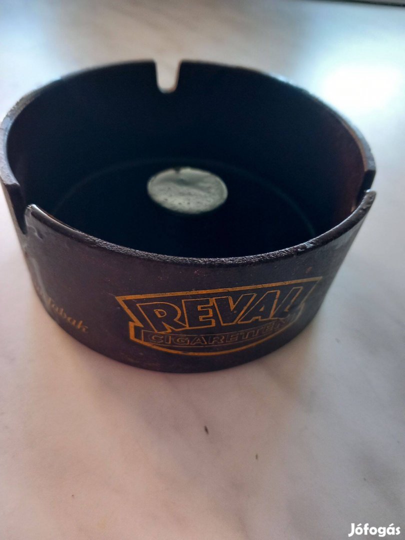 Retro bakelit hamuták a 70-es évekből
