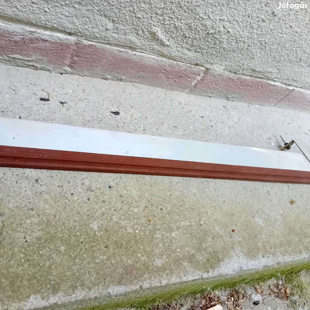 Retro barna alu karnis 240 cm hosszú, 6 cm széles