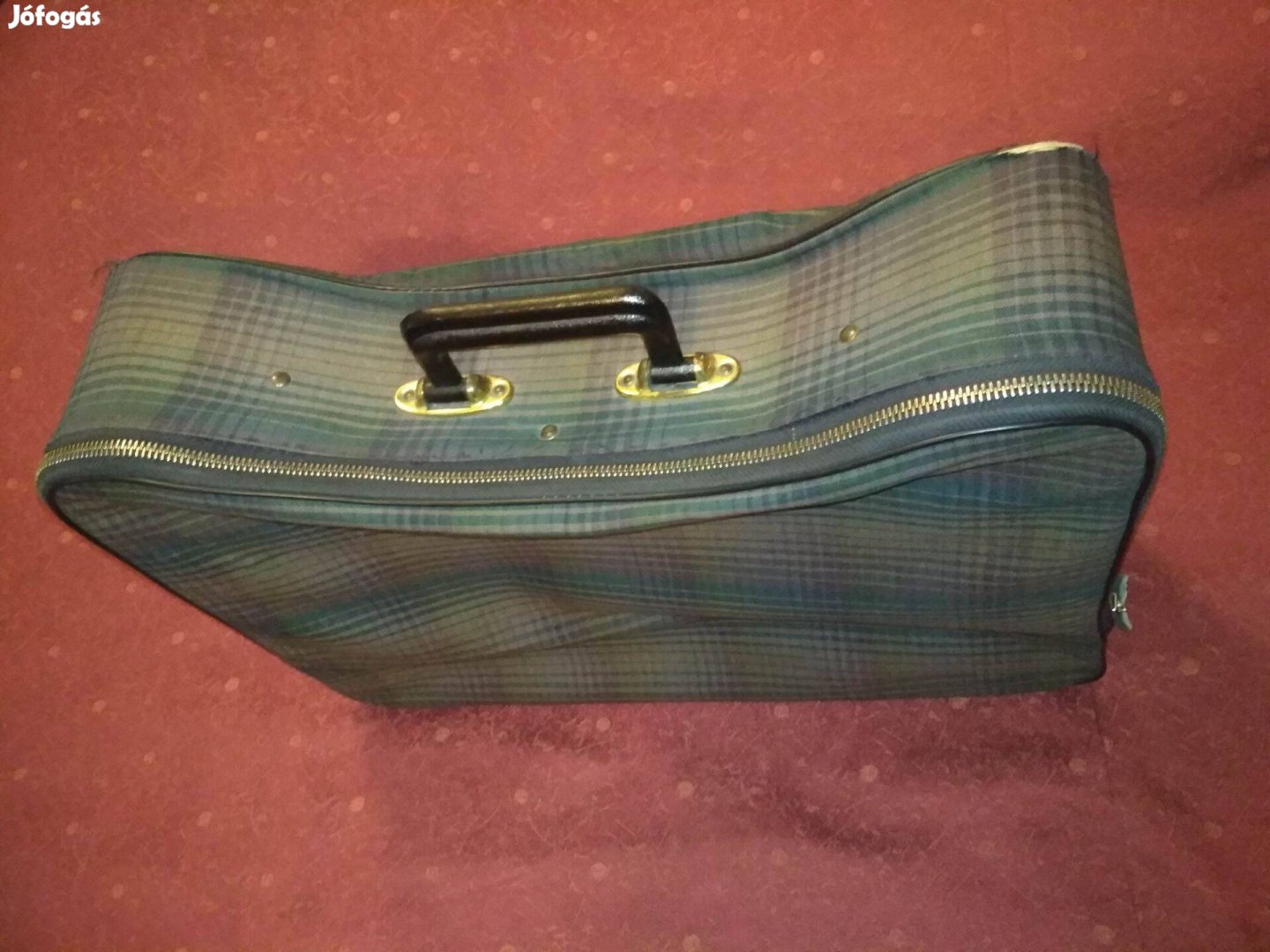 Retró bőrönd, mintás