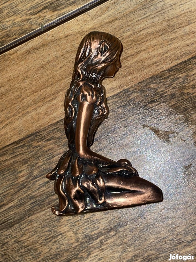 Retro bronz női  szobor 