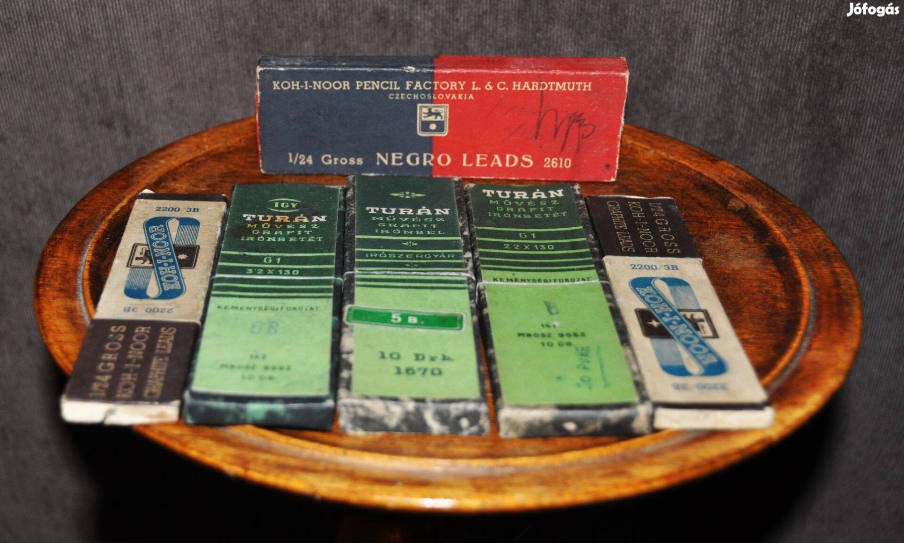 Retro dolgok eladók Újpesten, egyben vagy külön is