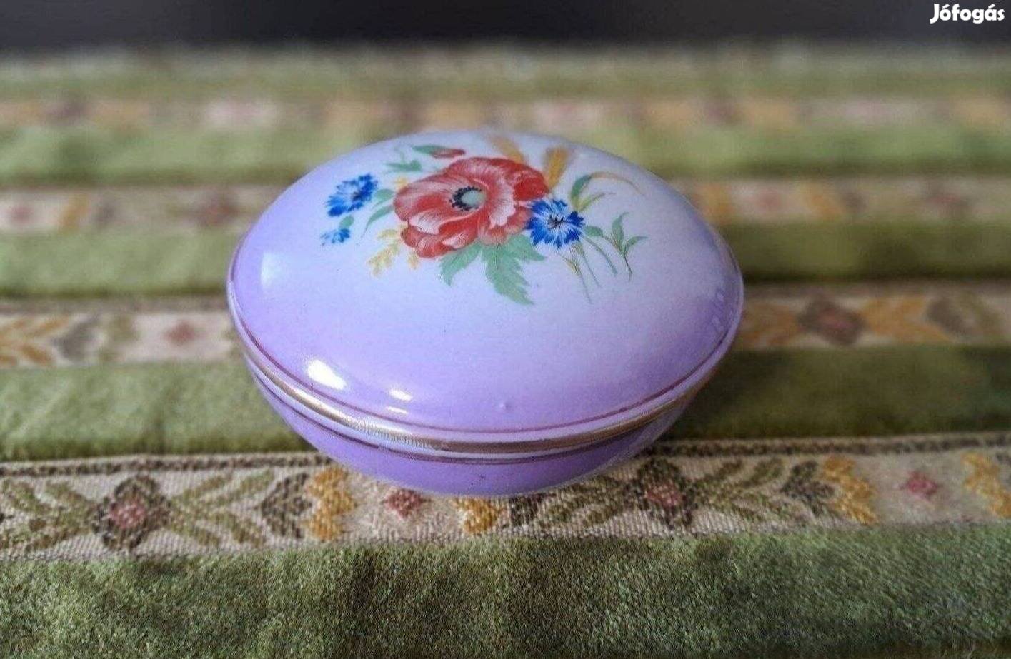 Retro ékszertartó