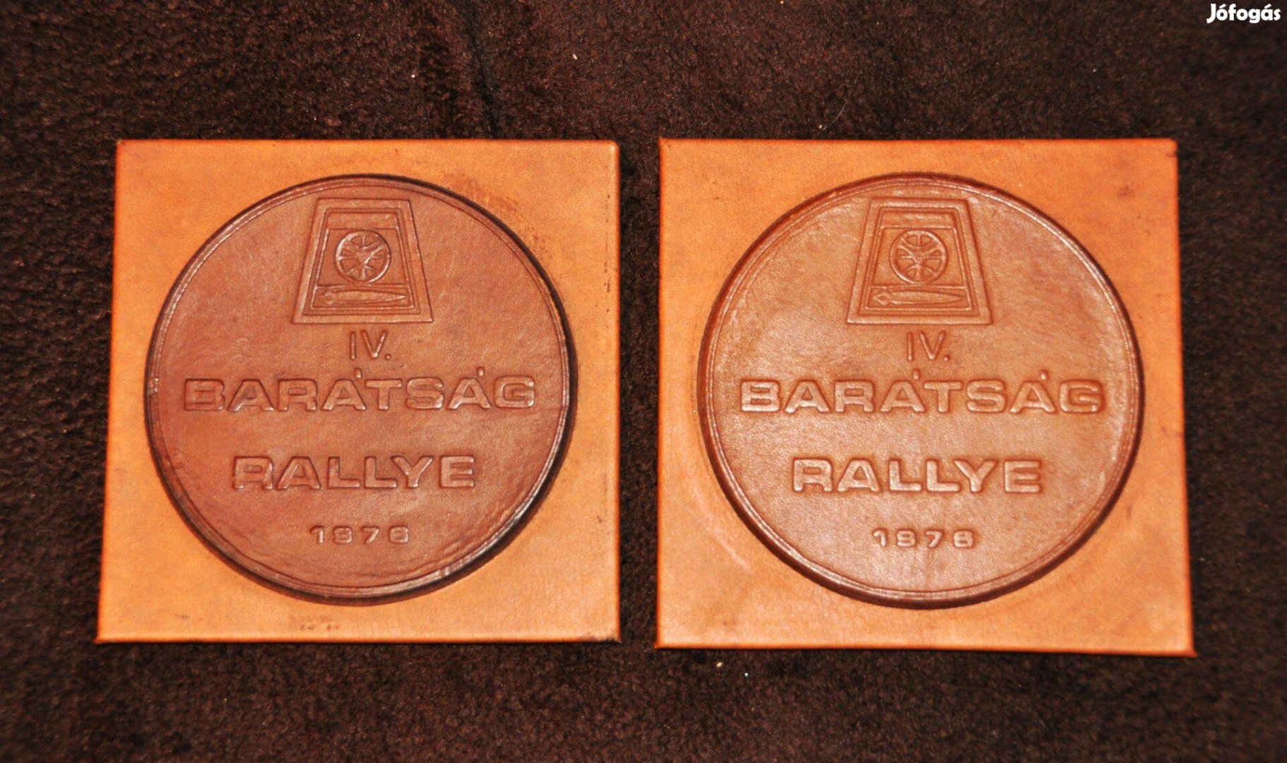 Retro emlék-plakett, bőrből, 4. Barátság Rallye , 1978, 2 db