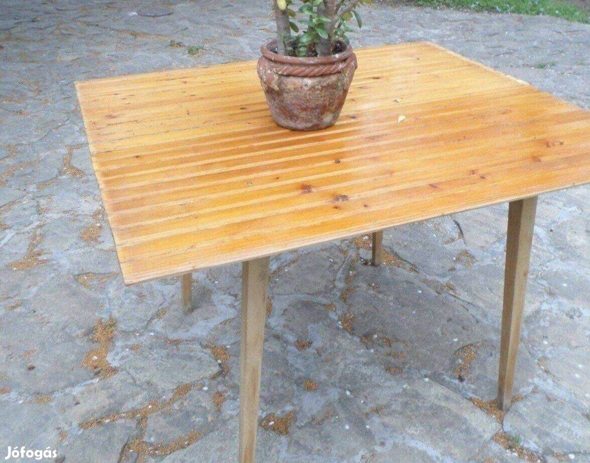 Retro étkezőasztal fa asztal