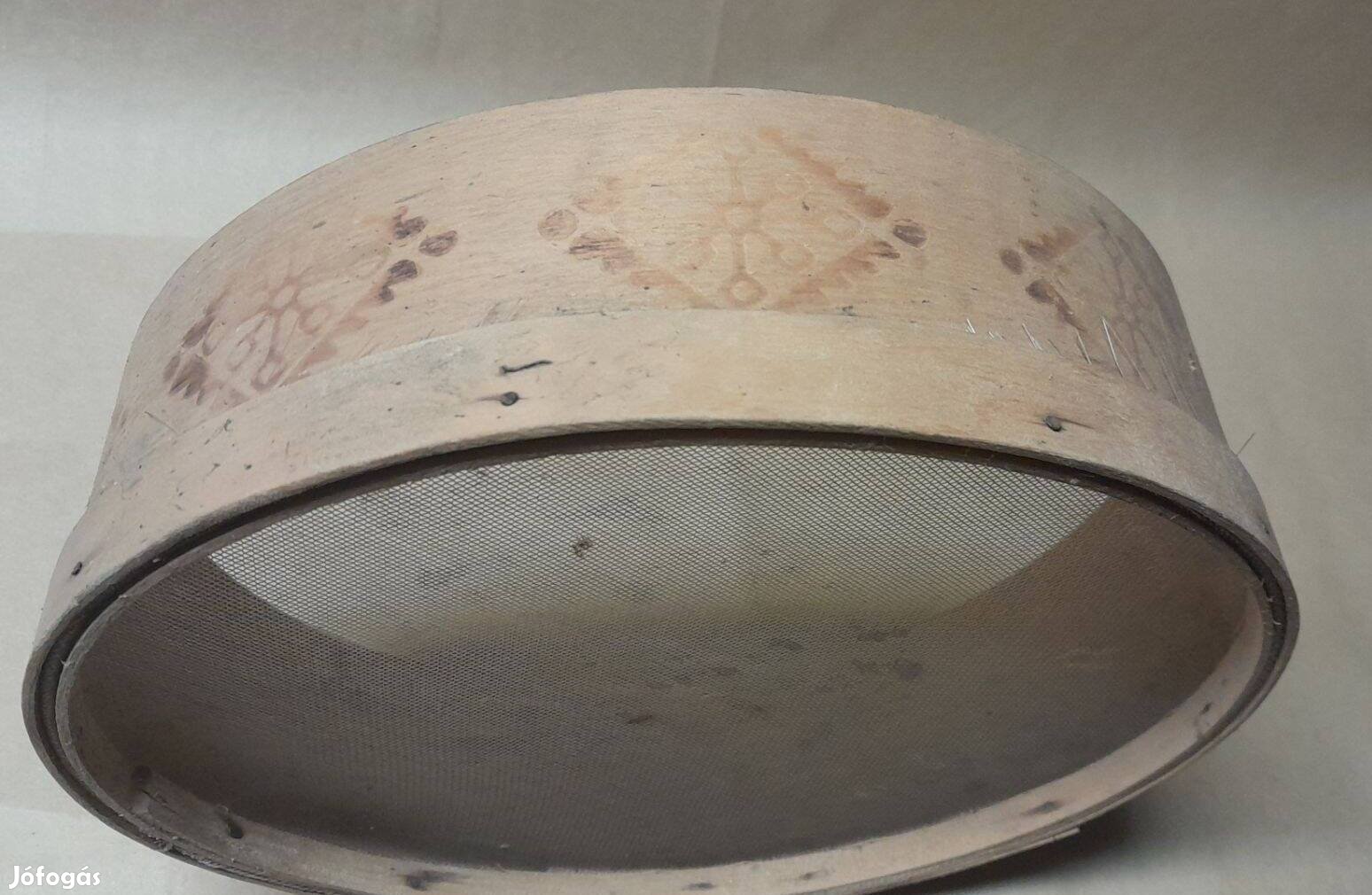 Retró fakeretes szita, régi népi tárgy, ma is használható