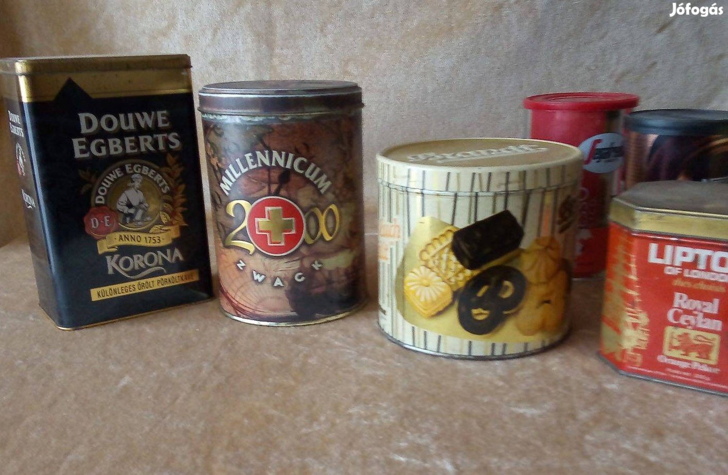 Retró fém doboz Dauwe Egberts Korona,Milleneum 2000 Zwack,Brandt 7db