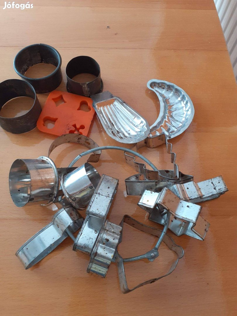 Retro fém süteménykiszúró formák 16 db egybe