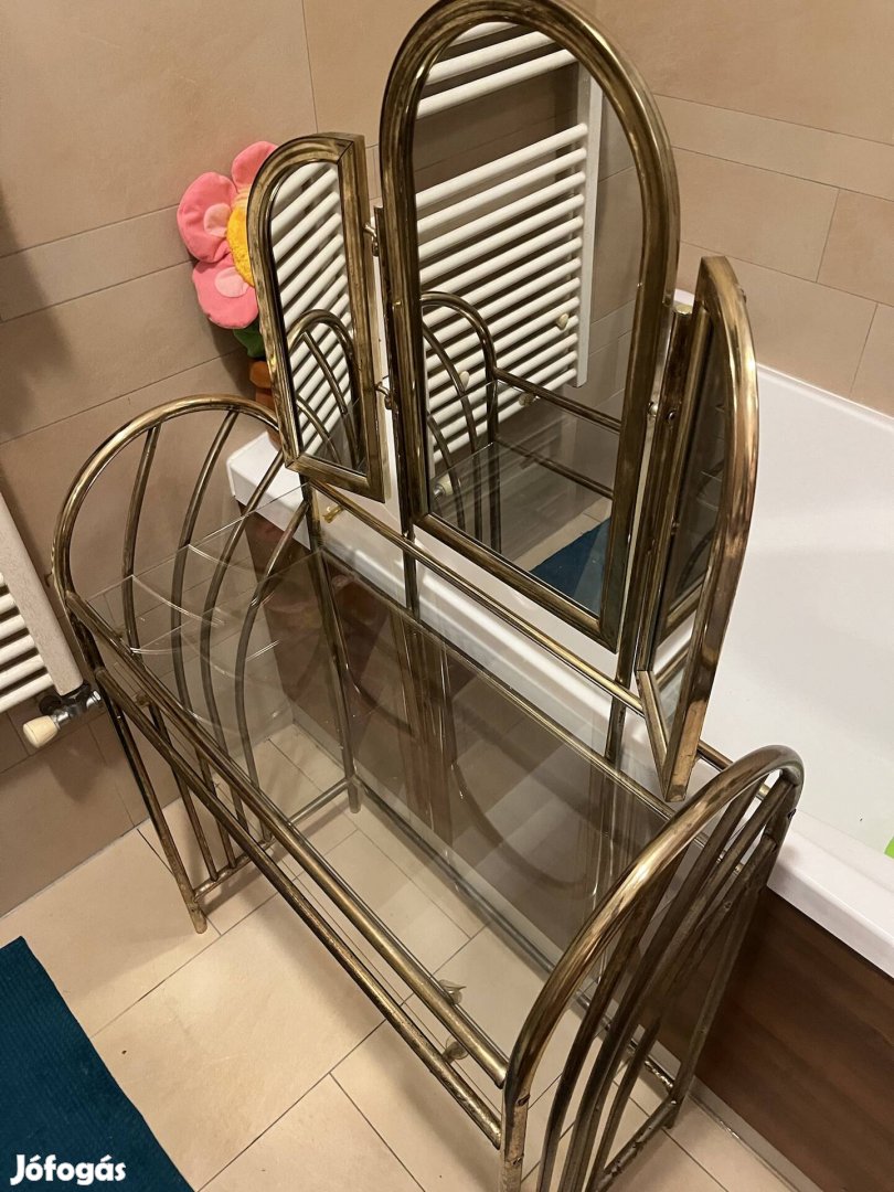 Retro fesulkodo asztal