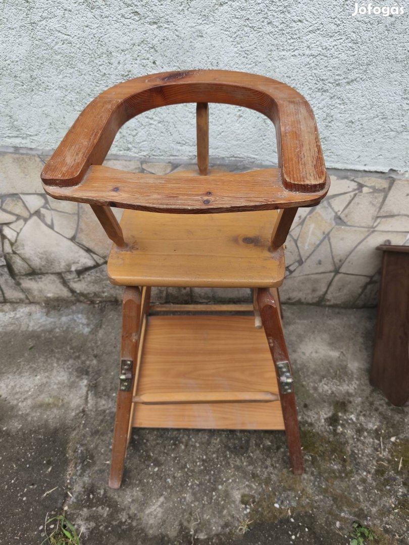 Retro gyermek etetőszék