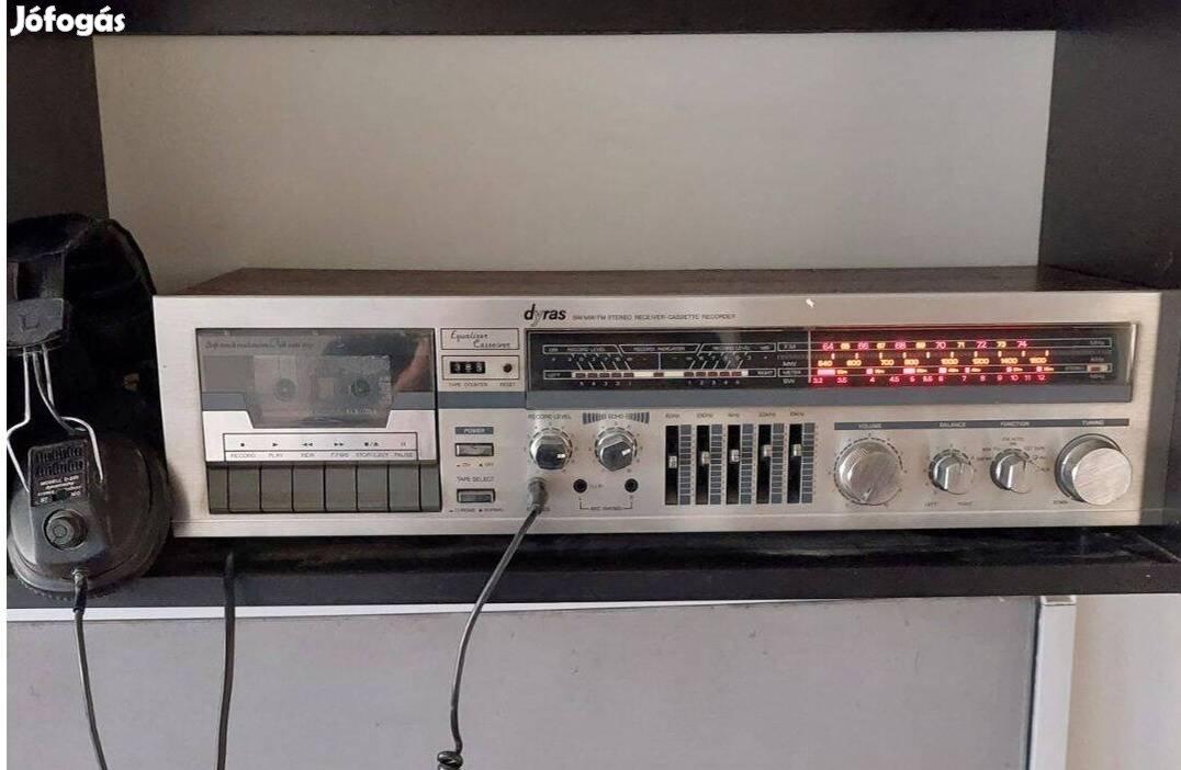 Retro hifi rádió és kazetta