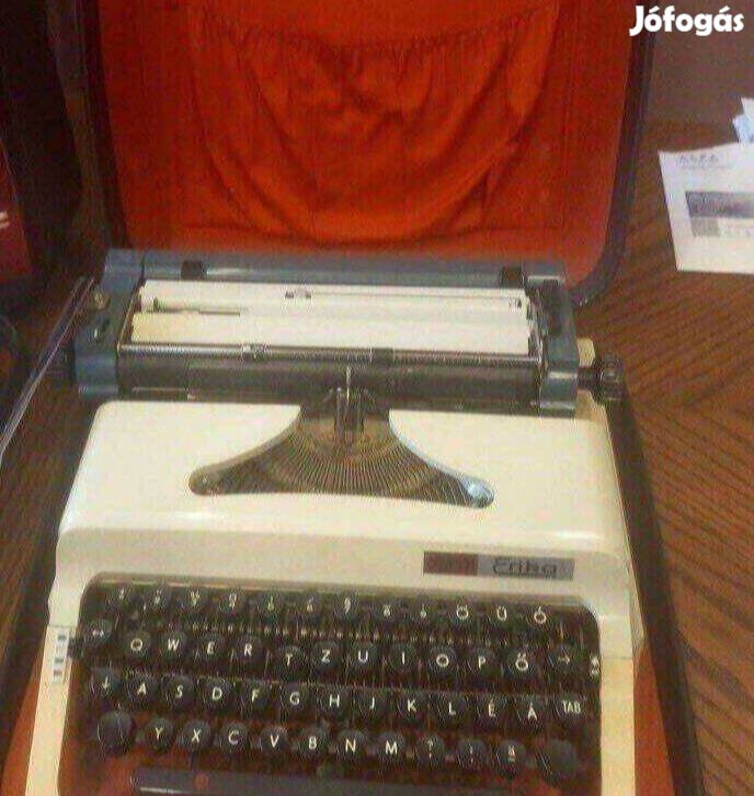 Retro írógép Erika mechanikus