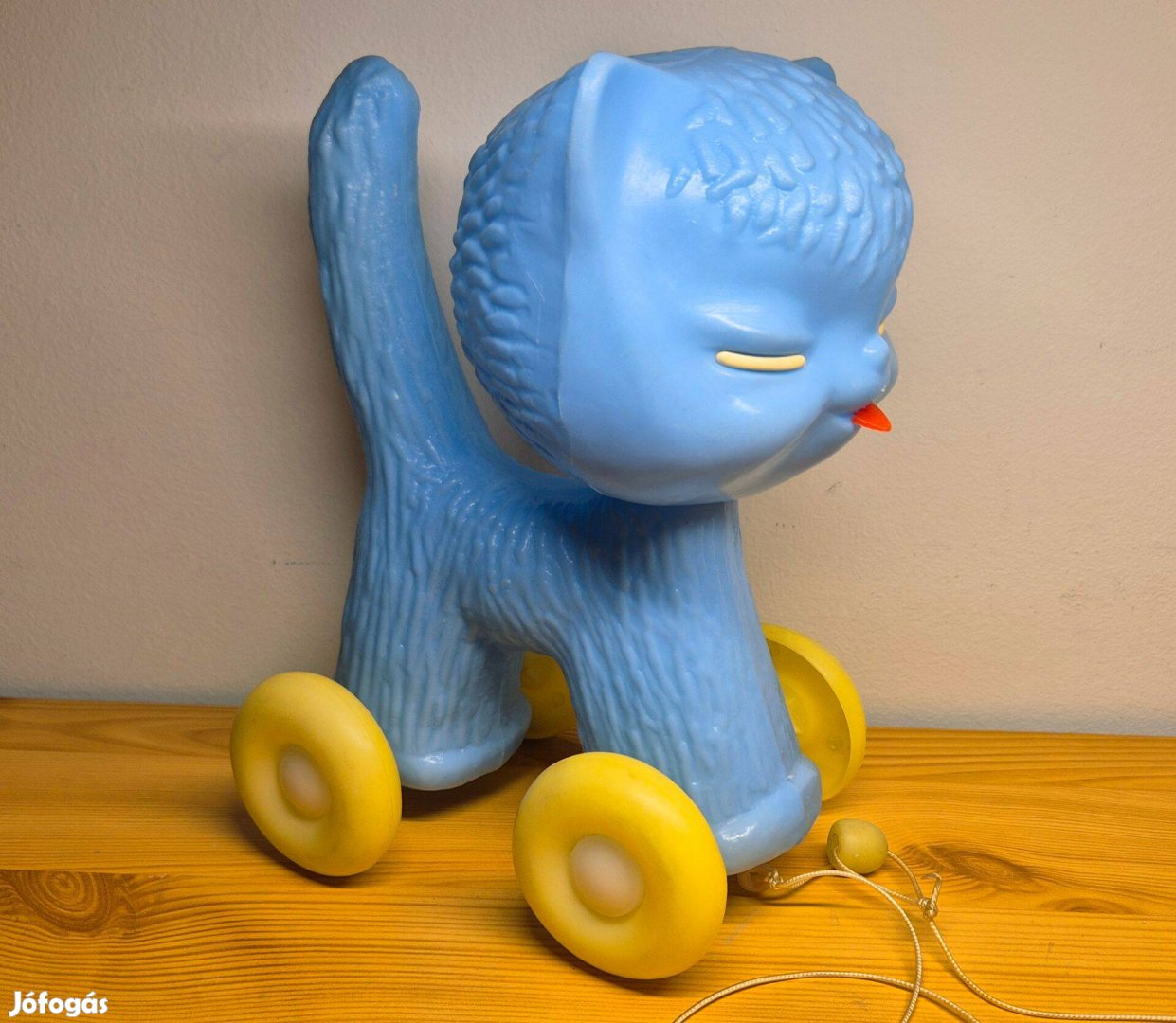 Retró játék. Kék DMSZ macska. Eredeti húzójával, szép