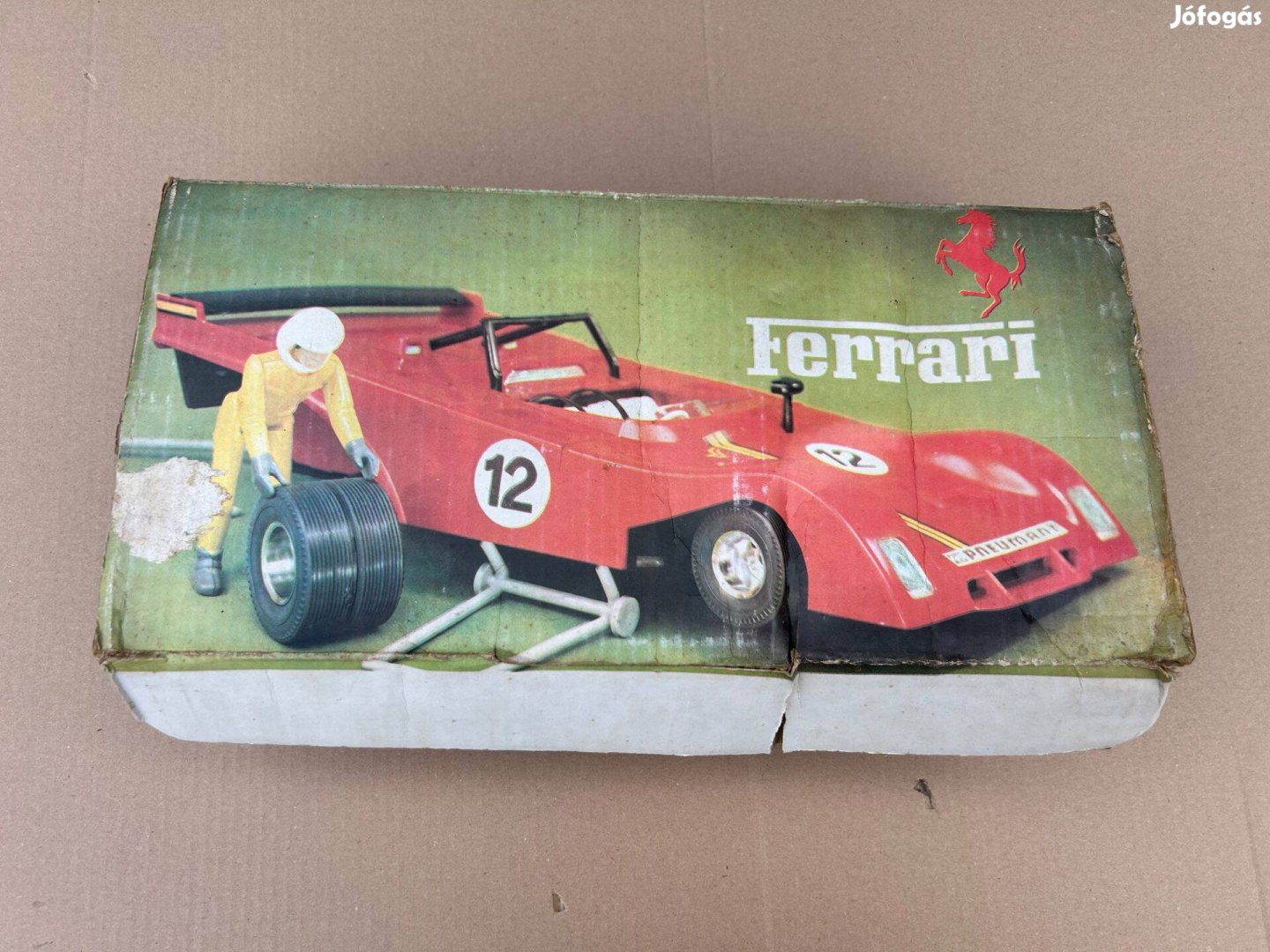 Retro játék auto Piko távirányítós Ferrari
