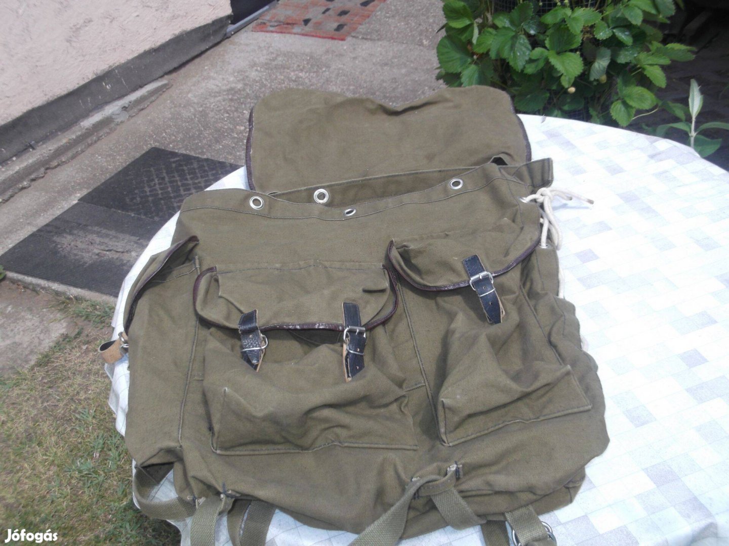 Retró katonai málhazsák eladó!