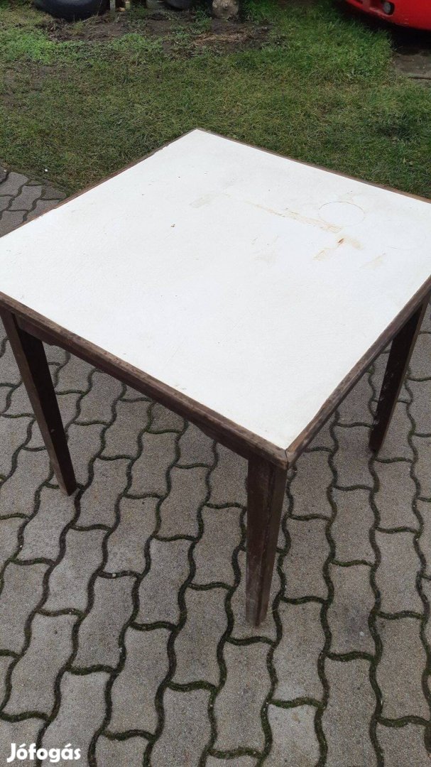 Retro kocka asztal 80x80cm