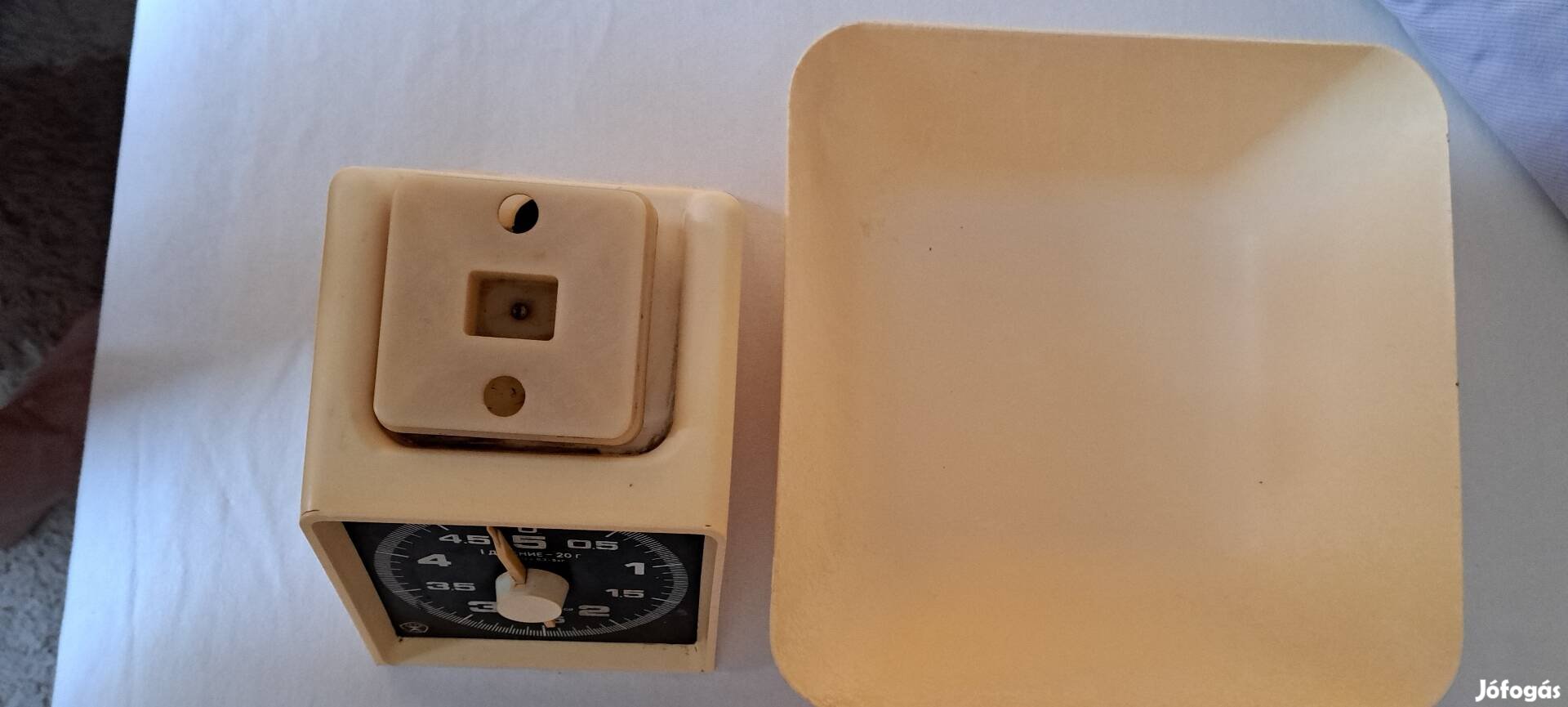 Retró konyhaí mérleg.