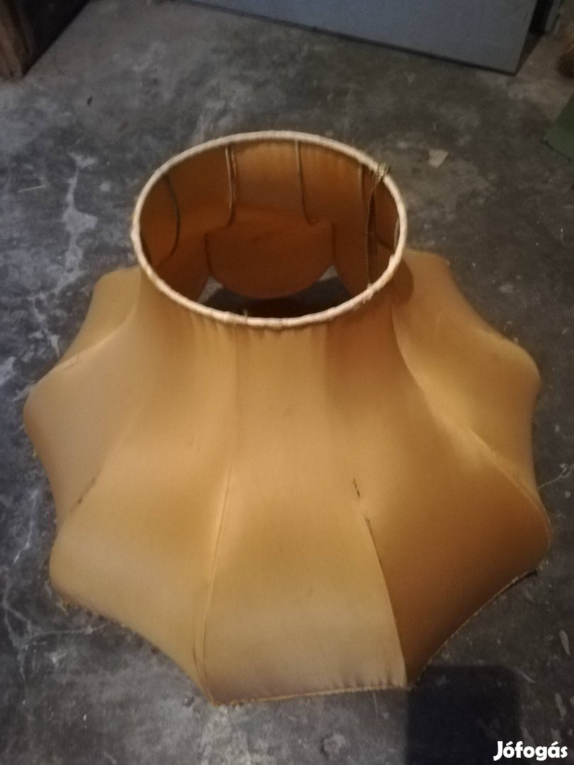 Retro lámpa búra egybe is elvihető