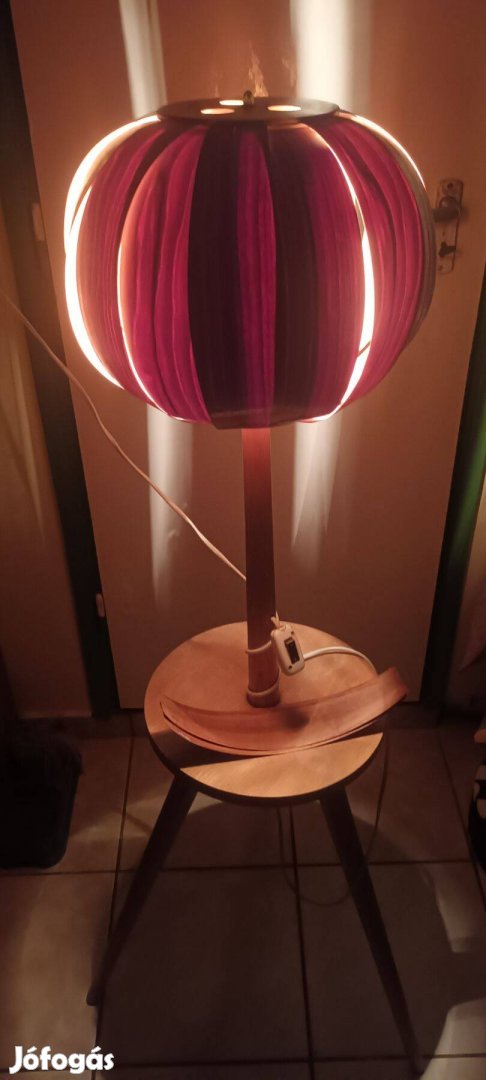 Retro lámpa müködik