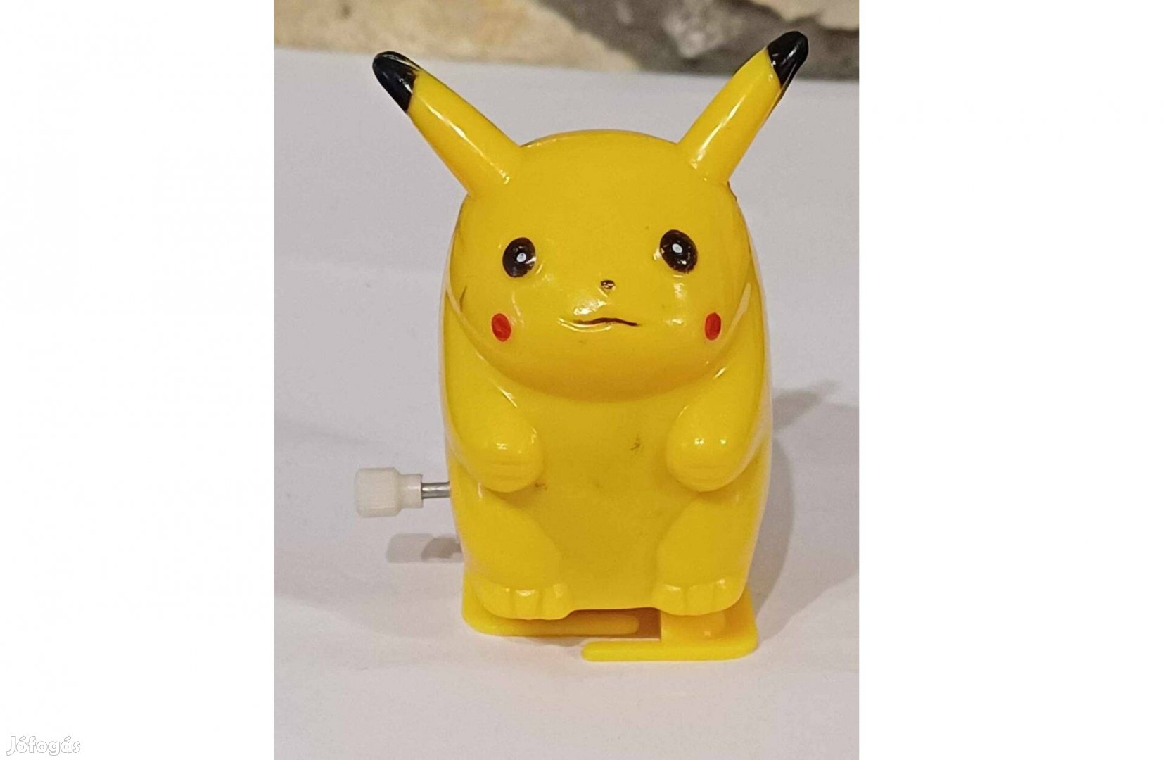 Retro lépegetős Pokémon Pikachu figura