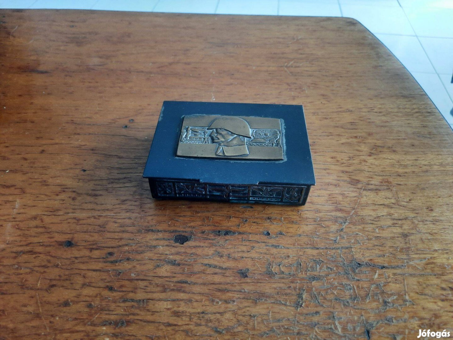 Retro leszerelő katonadoboz