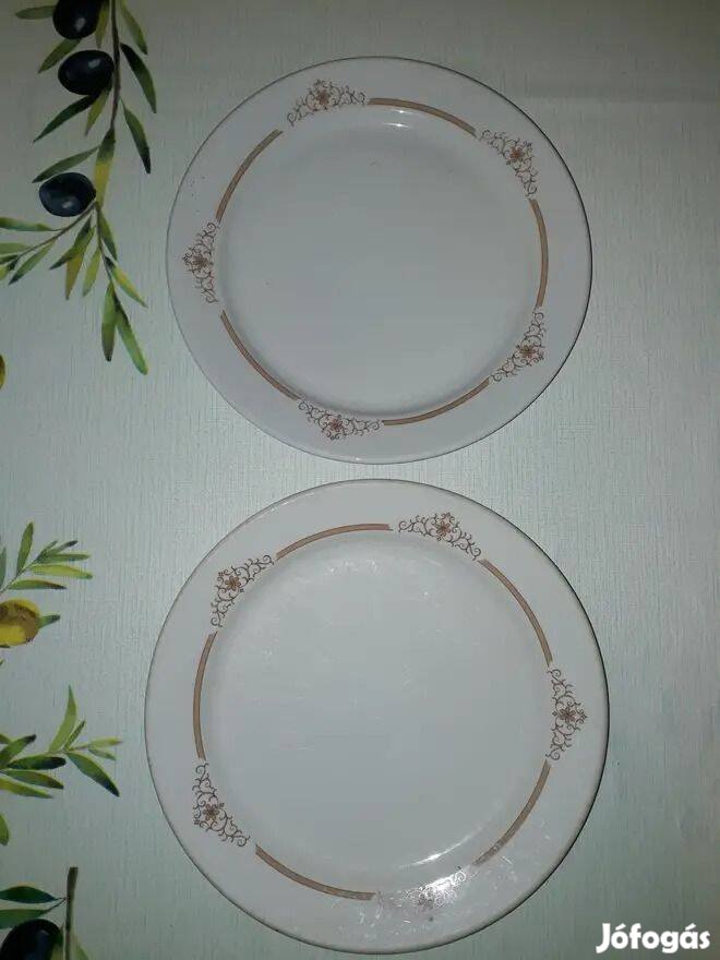 Retro mintás Alföldi porcelán tányérok