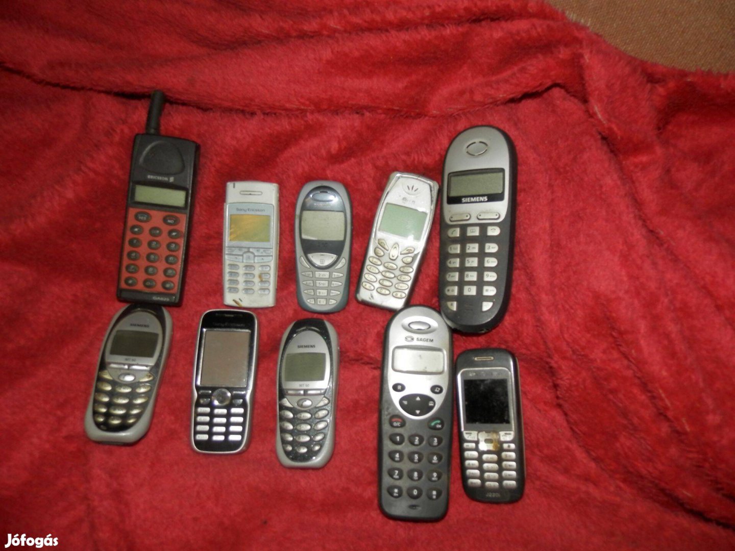 Retró mobiltelefonok gyűjtőknek