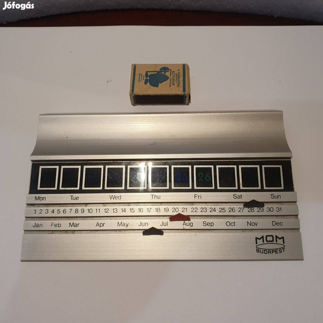 Retro mom digitális hőmérő tolltartó öröknaptár látható