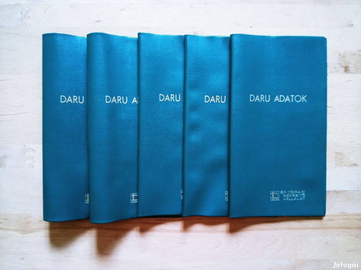 Retro műanyag irattartó ÉGV