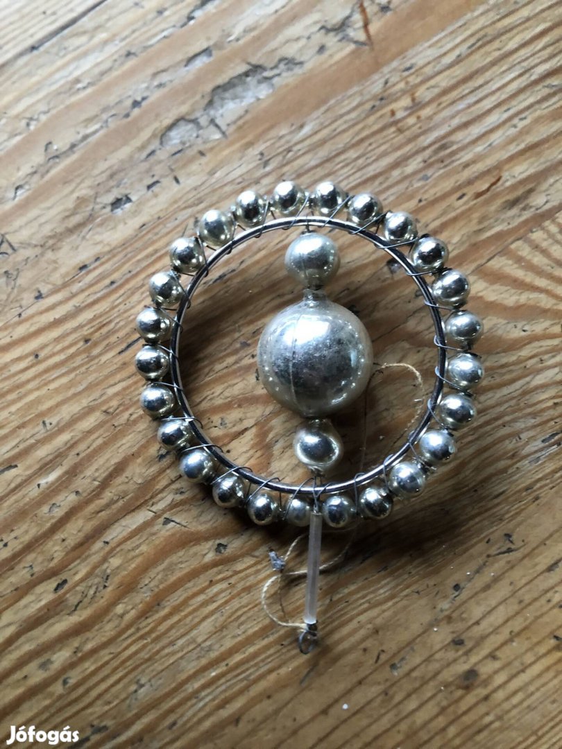 Retró műanyag karácsonyfadísz ,t800 Ft