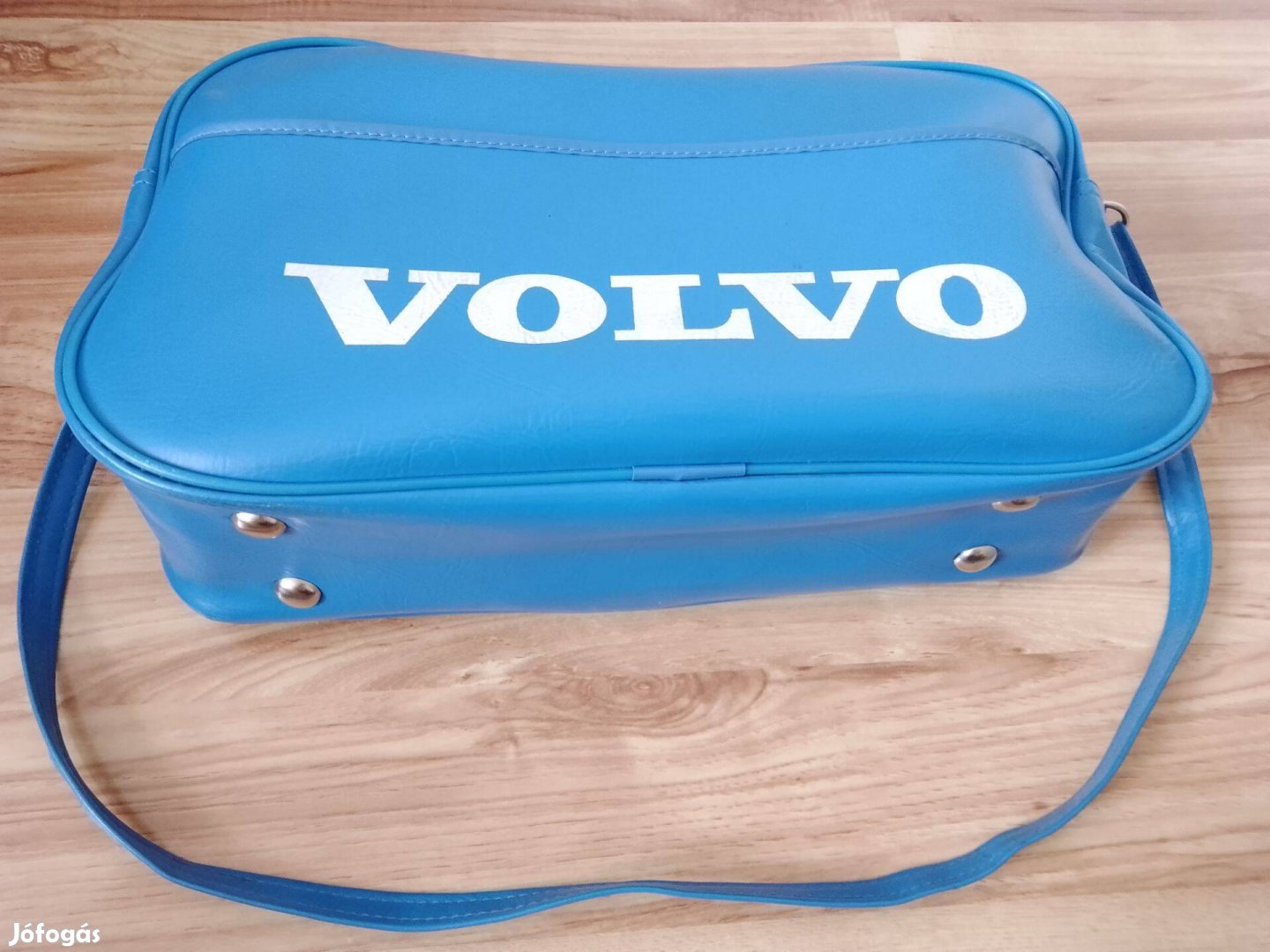 Retró műbőr kék Volvo autós sport tenisz válltáska kézi táska újszerű