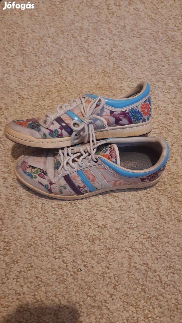 Retro női Adidas cipő 39