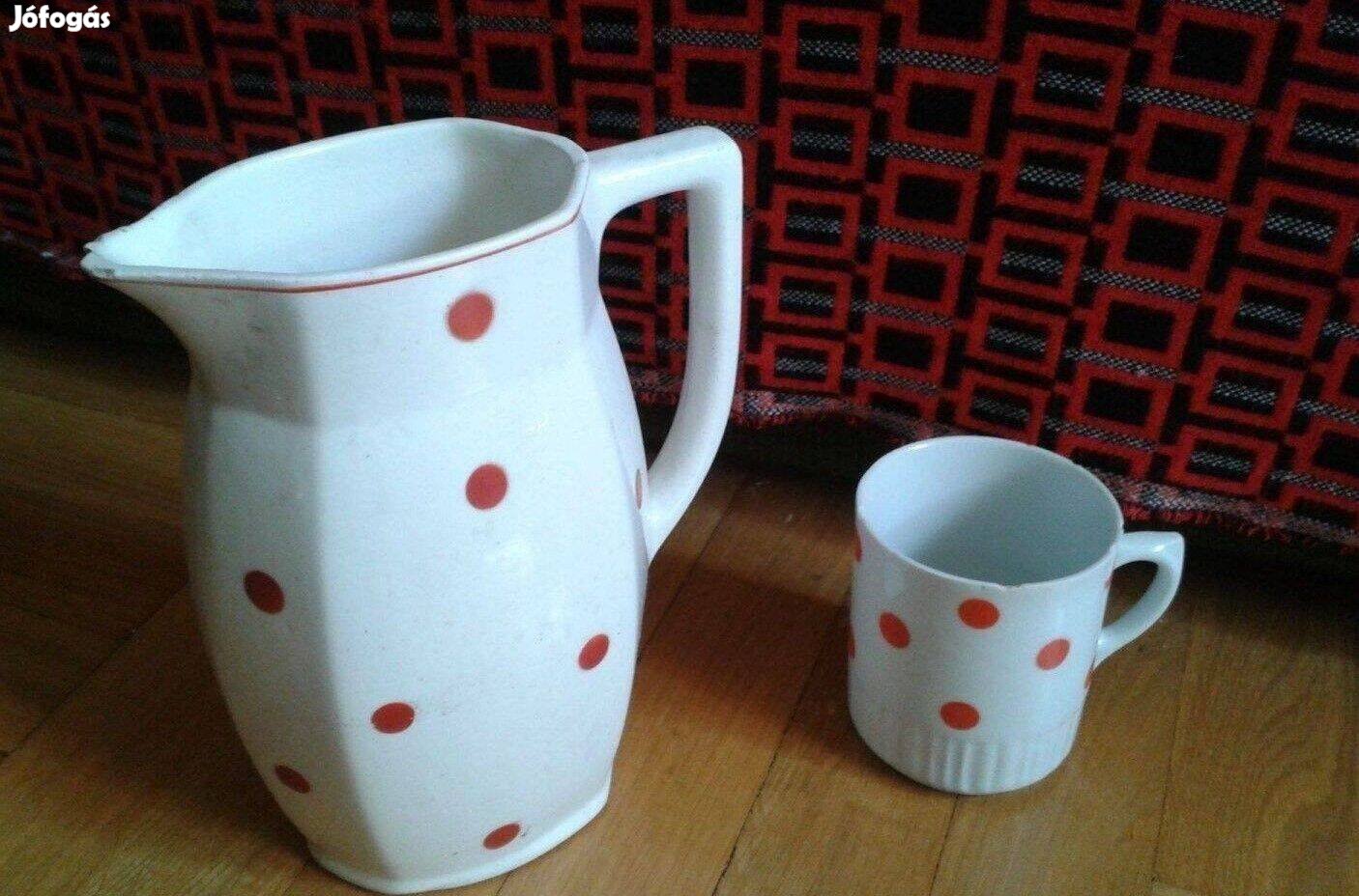 Retro piros pöttyös gránit vizes kancsó bögrével
