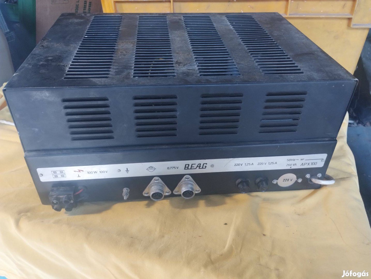Retro px 100 erősitő békebeli, súlyos egyéniség