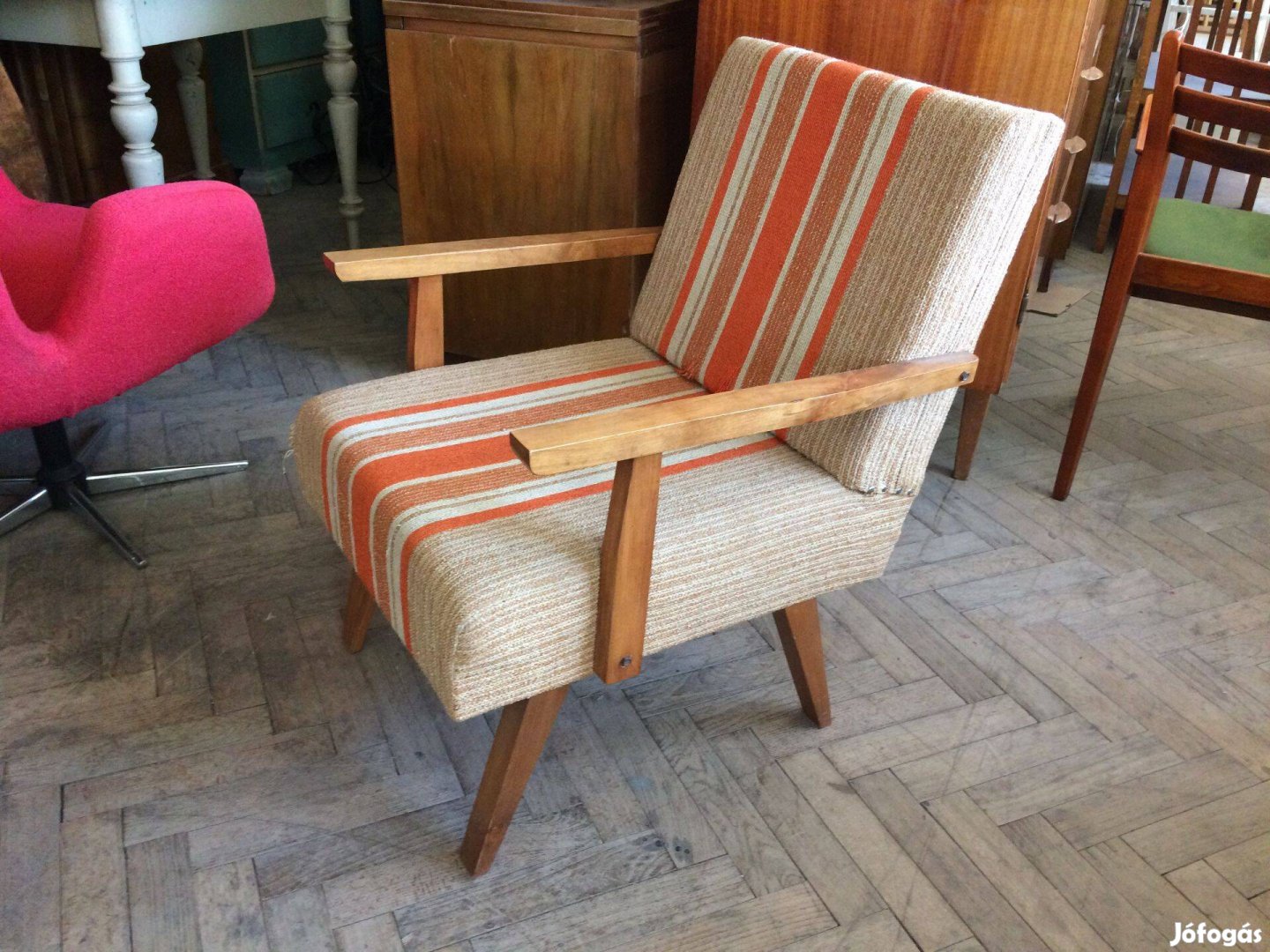 Retro régi fakarfás mid century fotel eredeti kárpittal