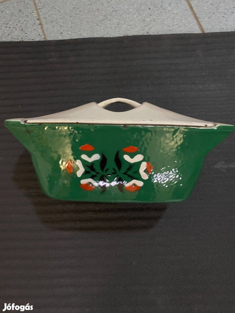 Retró retro régi fémtál sütőtál népművészeti tál edény